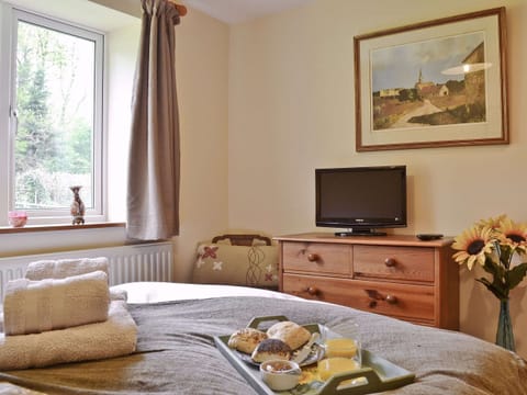 Double bedroom | Ty Newydd Cottage, Salem, nr. Llandeilo