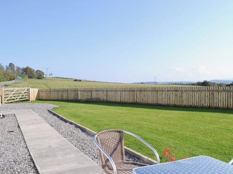 Garden | Paterson Cottage, Heights of Kilcoy, Muir of Ord