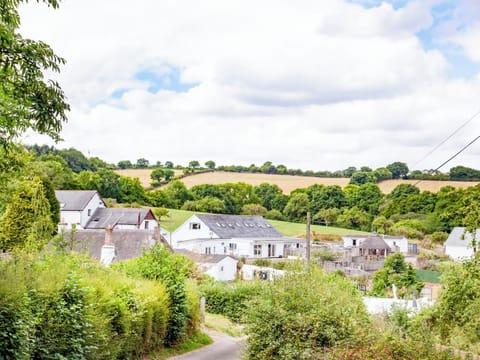 Surrounding area | Discovery - Horselake Farm Cottages, Cheriton Bishop