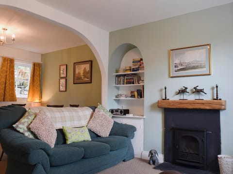 Living room/dining room | Poachers’ Cottage, Keswick