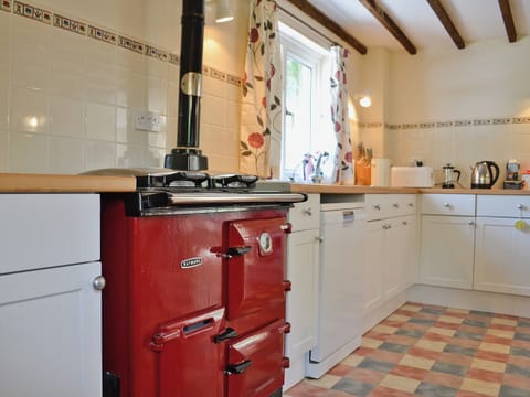 Kitchen/diner | Maes-yr-Adwy, Abergorlech