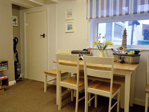 Dining room | Billy Napp’s Cottage, Filey