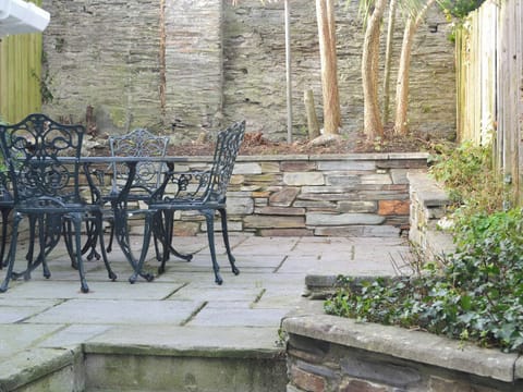 Sitting-out-area | Sandpipers, Padstow