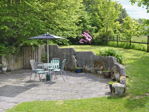 South-facing enclosed garden | Stowford Linhay, Stowford, Lewdown