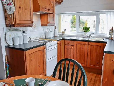 Kitchen | The Stables, Betws-Yn-Rhos