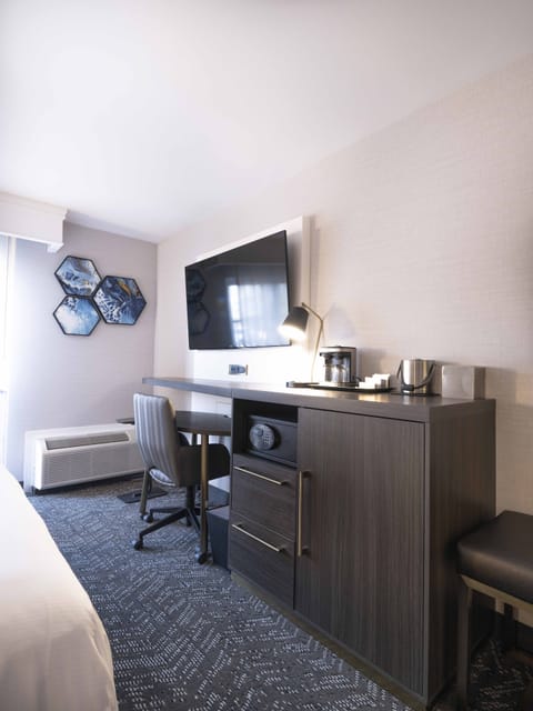 In-room safe, desk, laptop workspace, blackout drapes