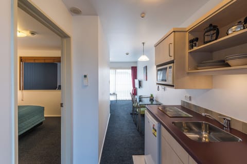 One Bedroom Apartment  | Private kitchenette | Mini-fridge, microwave, coffee/tea maker, electric kettle