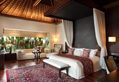 Royal Villa, Private Pool | Premium bedding, free minibar, in-room safe, individually furnished