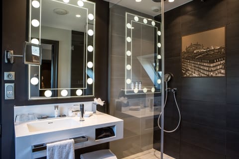 Suite, 1 Bedroom | Bathroom | Shower, rainfall showerhead, free toiletries, hair dryer