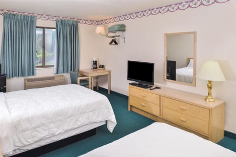 Room, 2 Double Beds, Non Smoking | Desk, rollaway beds, free WiFi, bed sheets