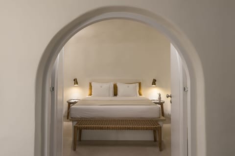 Deluxe Villa, Private Pool (Sea and Sunset View) | Premium bedding, down comforters, pillowtop beds, minibar