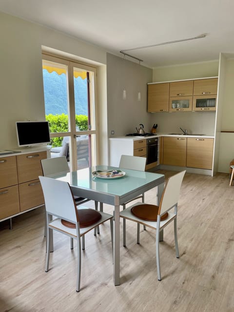 Kitchen diner here at "Alba sala pool home"