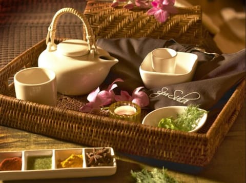 Sauna, hot tub, steam room