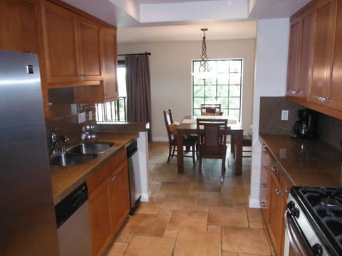 Fully Equipped Gourmet Kitchen