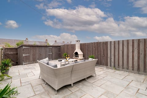 Ancones outside dining