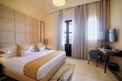 Junior Suite | Egyptian cotton sheets, premium bedding, down comforters, pillowtop beds