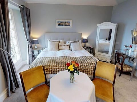 Superior Double Room, Ensuite, Sea View (Admiral Suite) | WiFi