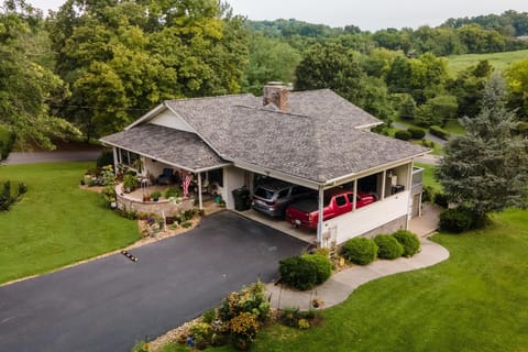 Smoky. Mountain Suites- Your home away from home.