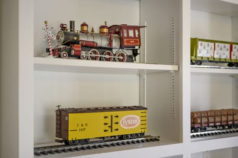 Queen / Bedroom #2 / Second Level