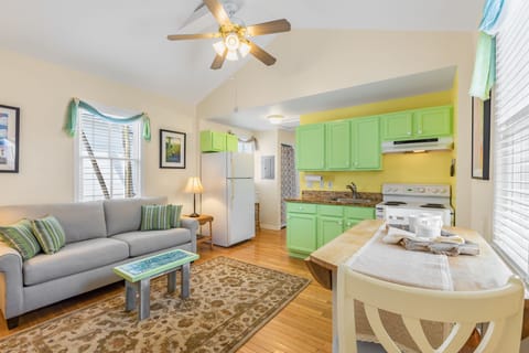 Natural lighting all around