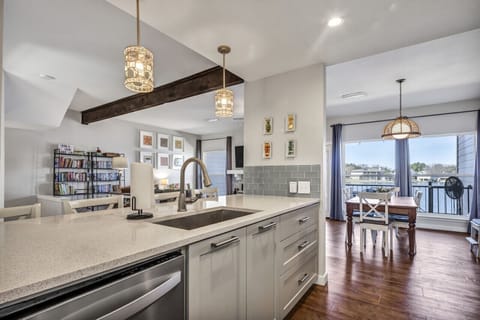 Open concept kitchen - great gathering space. 