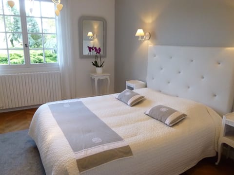 Superior Double Room, Ensuite, Garden View | Individually decorated, free WiFi, bed sheets