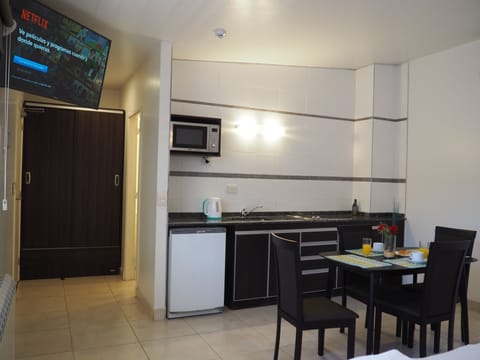 Standard Studio | Private kitchen | Fridge, microwave, stovetop, cookware/dishes/utensils