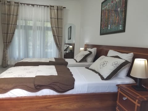 Luxury Double Room, 2 Twin Beds, Garden View | Premium bedding, desk, laptop workspace, blackout drapes