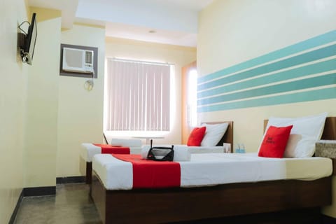 Deluxe Double or Twin Room | Desk, free WiFi