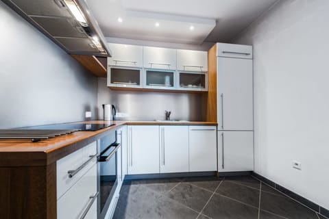 Apartment (4 -Spiechowicza 11) | Private kitchenette | Fridge, electric kettle