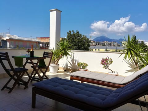 Panoramic Double or Twin Room, Mountain View (Vesuvio) | View from room