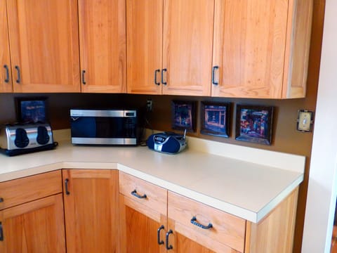 Kitchen microwave and cabinets