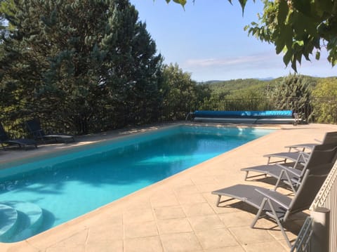 Heated Swimming Pool with 8 Loungers