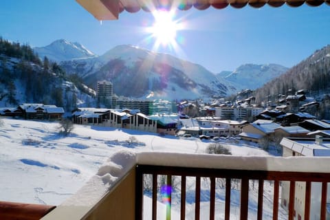 view from the balcony
south expo