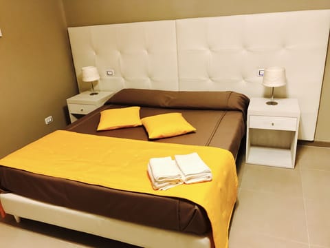 Comfort Double Room, Balcony | Minibar, desk, rollaway beds, free WiFi