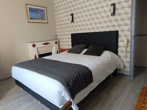 Standard Double Room | Individually decorated, individually furnished, desk, free WiFi