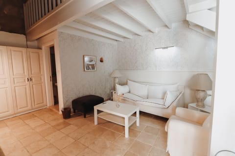 PROVENCE | Premium bedding, minibar, individually decorated, free WiFi