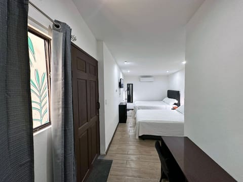 Superior Room | Premium bedding, down comforters, pillowtop beds, minibar