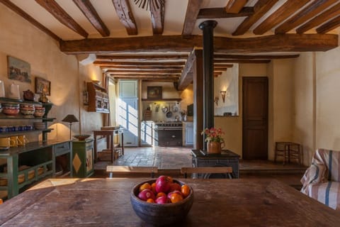 The kitchen seen from the dining room