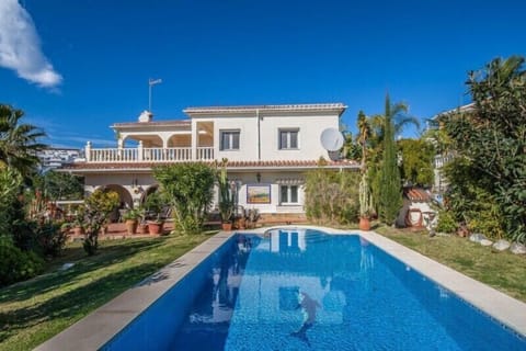 Nice pool with mosaic, mature garden and large house with azuleros decoration