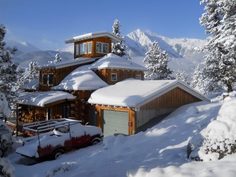 A stunning morning after a Colorado snow!