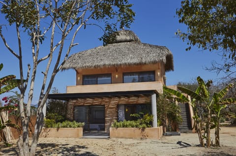 GRAND CASITA- 3 BEDRROOM WITH A/C