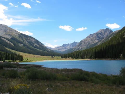 Many high lakes to satisfy your hiking desires, and mountain goats to see!