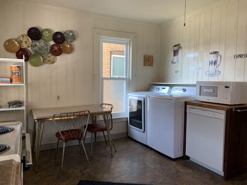 Kitchen with washer & dryer