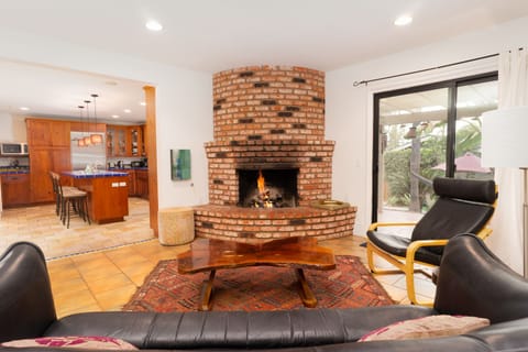 Fireplace sitting area