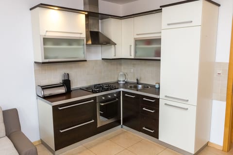 Comfort Apartment, 2 Bedrooms, Terrace (A9) | Private kitchen | Fridge, oven, stovetop, cookware/dishes/utensils