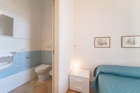 Panoramic Double Room, Ensuite, Sea View (Terrazza) | Bathroom