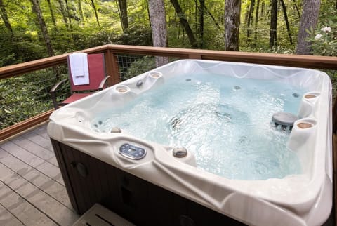 Soak Away Your Stress, and Enjoy a Fresh Mountain Breeze