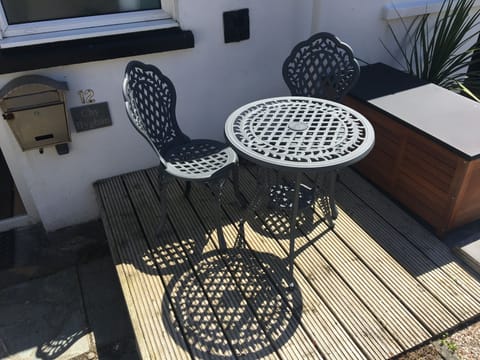 New outdoor table and chairs for 2022.