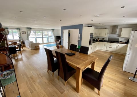 First floor open plan dining area. 